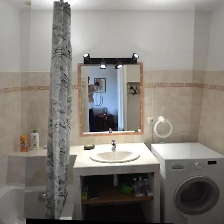 Les Gabians Дом отдыха Сен-Лоран-дю-Вар